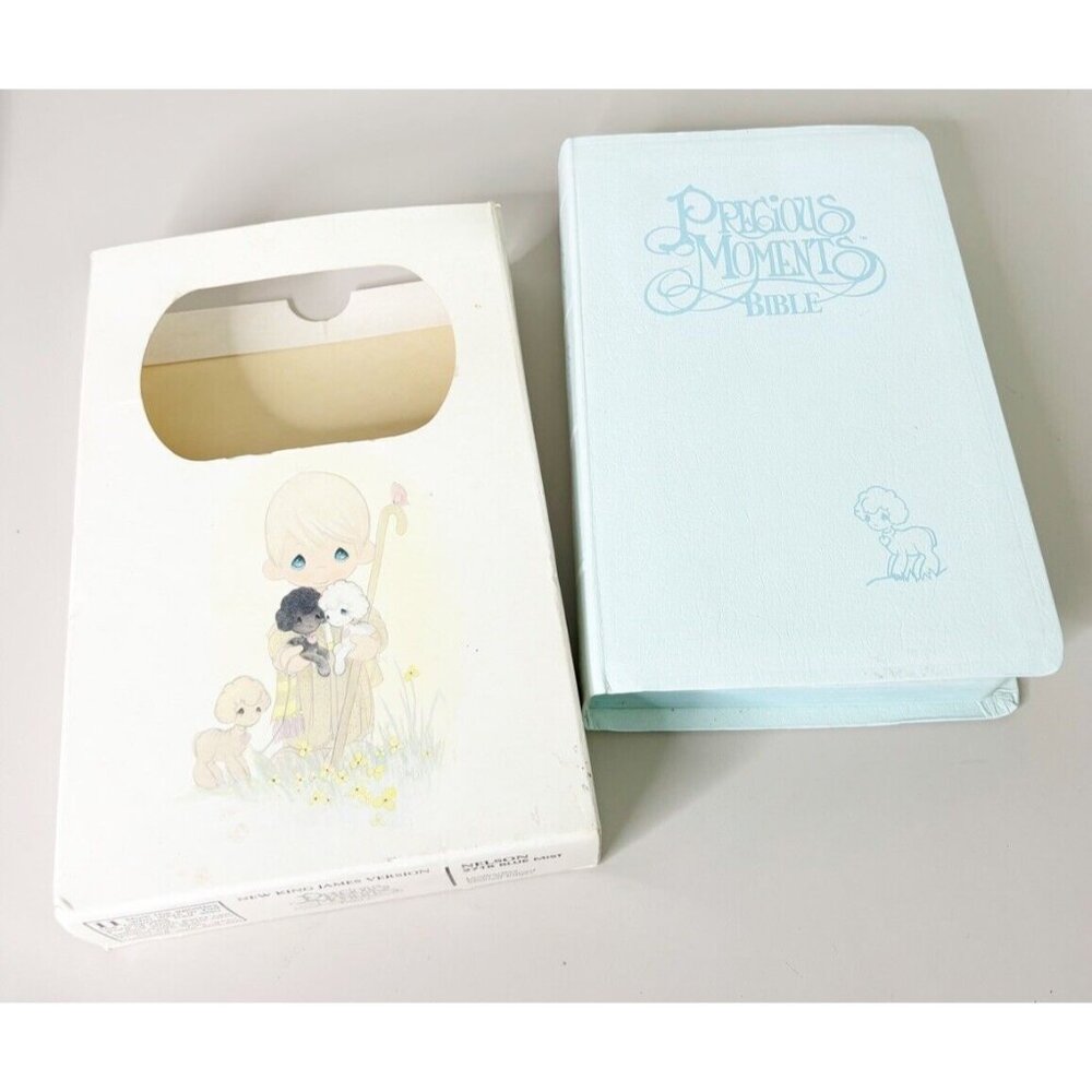 PRECIOUS MOMENTS Edition NKJV Holy BIBLE Blue 1985 w Illustrations Giftable NEW